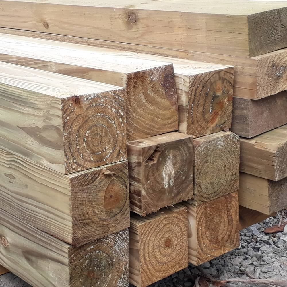 Pé Direito 10 x 10 Pinus Tratado